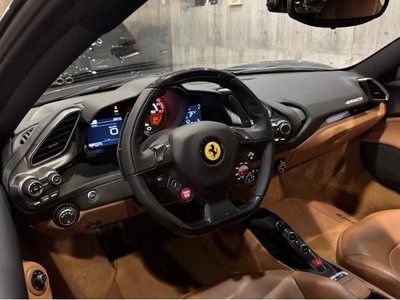 صورة 6 لـ 2016 Ferrari 488 GTB