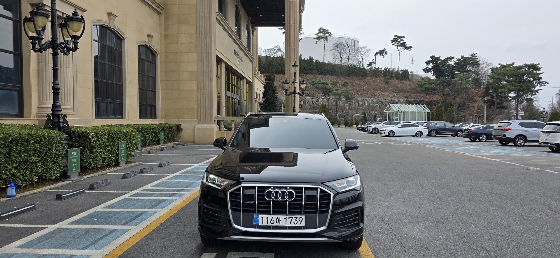 AUDI Q7 - View 1