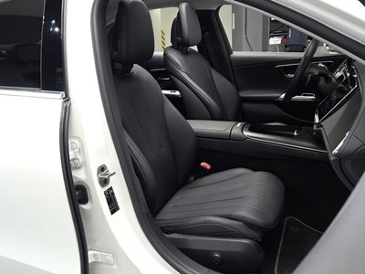 MERCEDES-BENZ E-CLASS - 10