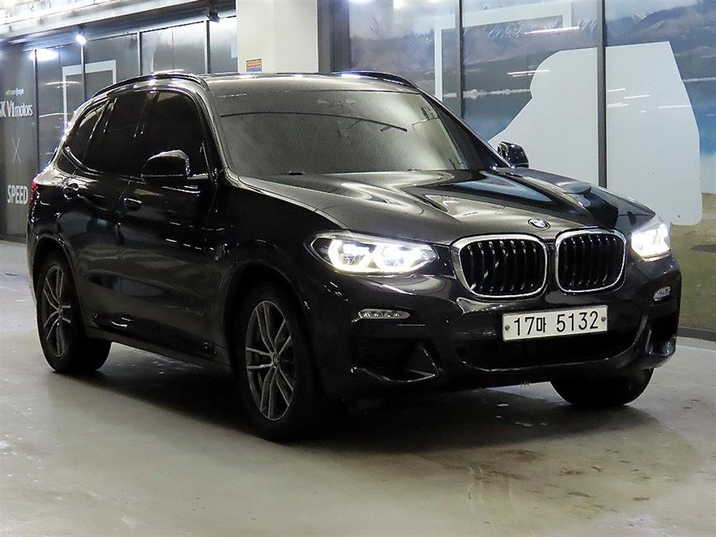 BMW X3 - View 1