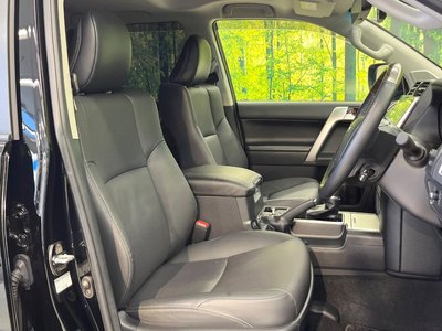 TOYOTA LAND CRUISER PRADO - 8