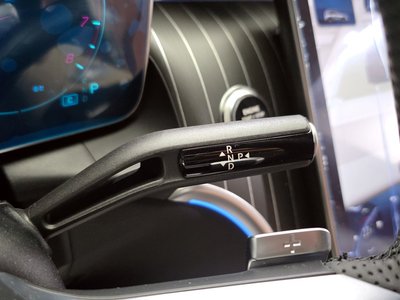 MERCEDES-BENZ GLC - 9