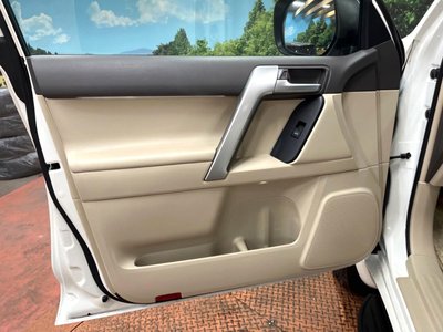 2023 Toyota LAND CRUISER PRADO — миниатюра 27