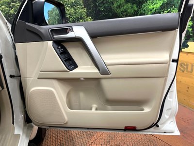 2023 Toyota LAND CRUISER PRADO — миниатюра 34