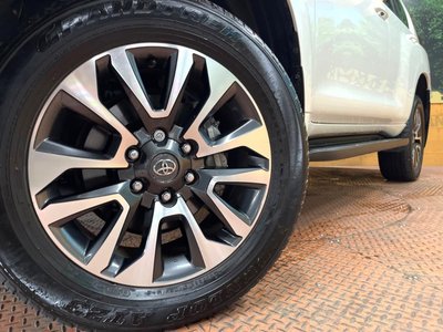 2023 Toyota LAND CRUISER PRADO — миниатюра 15