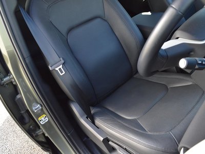 LAND ROVER DEFENDER - 9