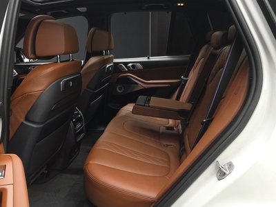 2025 BMW X5 thumbnail 18