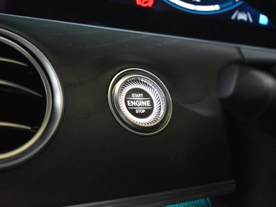 MERCEDES-BENZ E-CLASS - 6