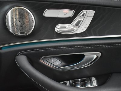 MERCEDES-BENZ E-CLASS - 5