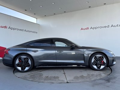 AUDI RS E-TRON GT - 5