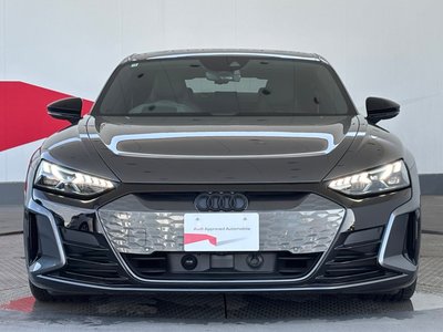 AUDI RS E-TRON GT - 3