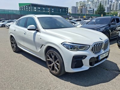 2022 BMW X6 照片 2