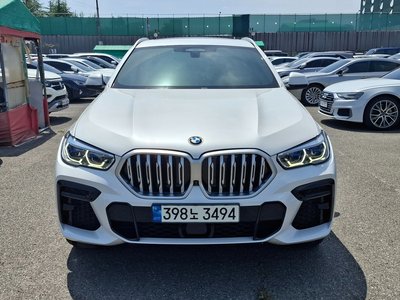 2022 BMW X6 照片 1