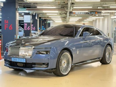 ROLLS-ROYCE SPECTRE - 1