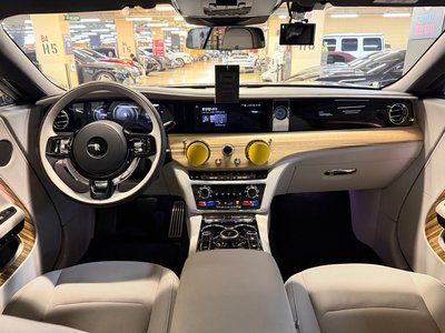 ROLLS-ROYCE SPECTRE - 5