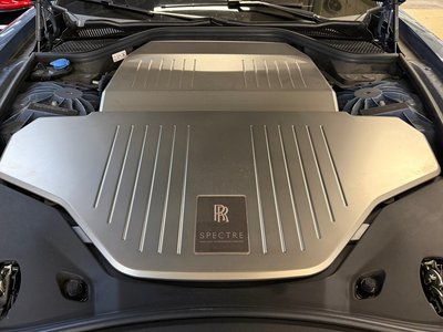 ROLLS-ROYCE SPECTRE - 7