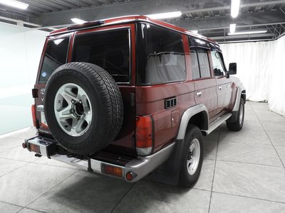 TOYOTA LAND CRUISER 70 - 5