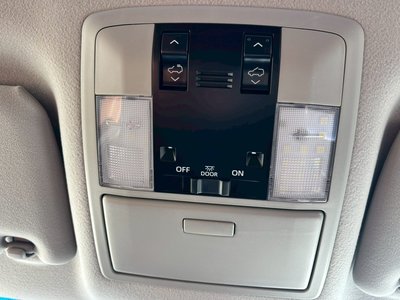 TOYOTA LAND CRUISER PRADO - 9