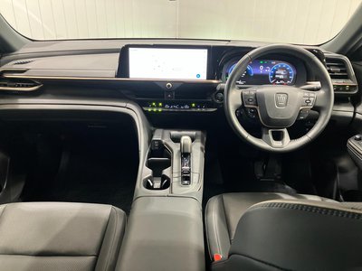 TOYOTA CROWN CROSSOVER - 4