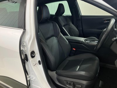 TOYOTA CROWN CROSSOVER - 10