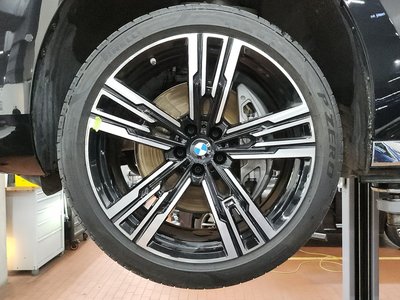 BMW I7 - 4