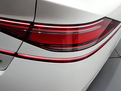 صورة 10 لـ 2022 Genesis G90 (RS4)