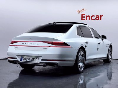صورة 5 لـ 2022 Genesis G90 (RS4)