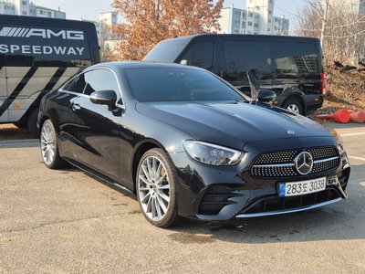 MERCEDES-BENZ E-CLASS - 1