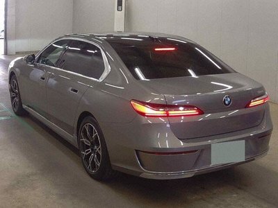 BMW 7 SERIES - 2