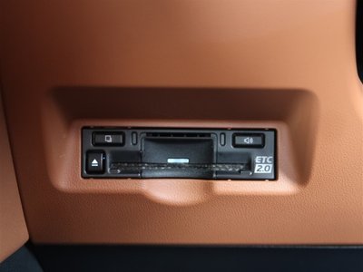 2024 Toyota VELLFIRE photo 8
