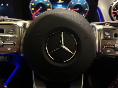 MERCEDES-BENZ GLB - 8