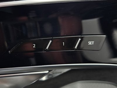 2020 AUDI A8 — миниатюра 12
