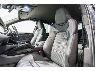 2026 Porsche CAYENNE thumbnail 13