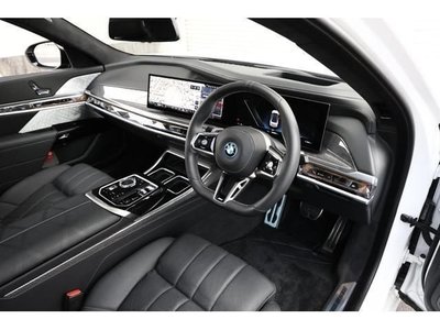 2024 BMW I7 photo 3