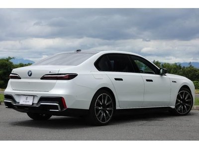 2024 BMW I7 photo 6
