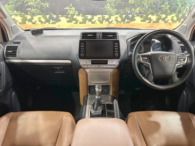 TOYOTA LAND CRUISER PRADO - 2