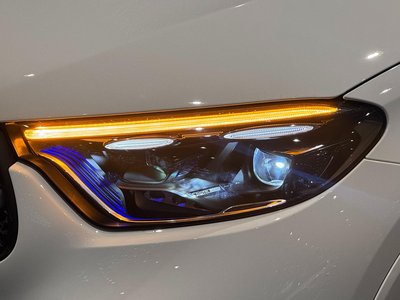 2025 Mercedes-BENZ GLC — фото 10
