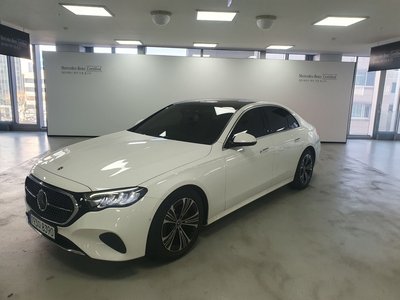 MERCEDES-BENZ E-CLASS - 1
