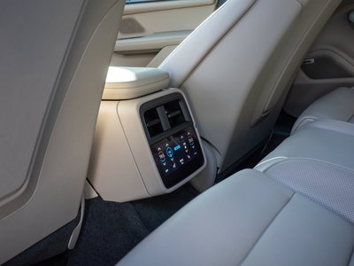2026 Porsche TAYCAN photo 8