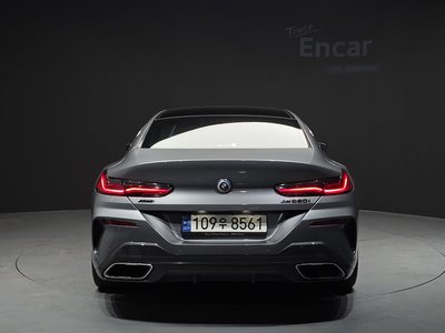 BMW 8 SERIES - 4