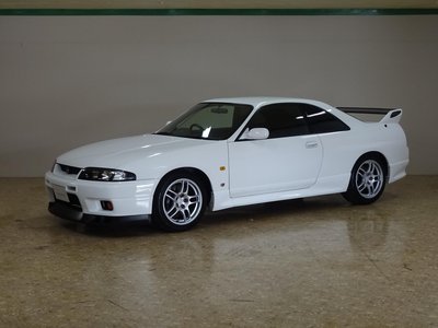NISSAN SKYLINE GT-R