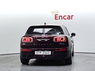 MINI COOPER D CLUBMAN - 4