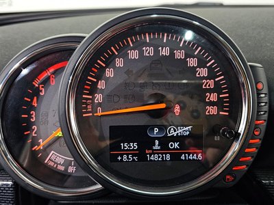 MINI COOPER D CLUBMAN - 8