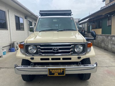 TOYOTA LAND CRUISER 70 - 5