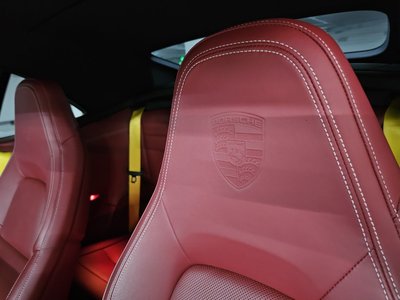 PORSCHE 911 - 10