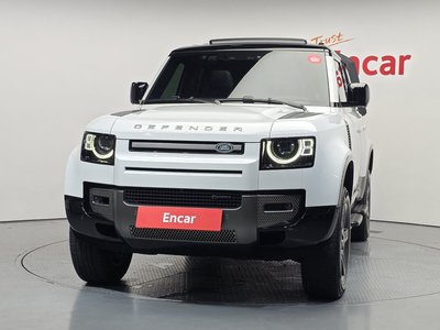 صورة 2 لـ 2023 LAND Rover DEFENDER