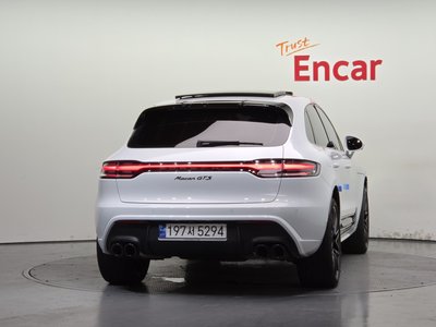 2022 Porsche MACAN 照片 3