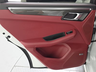 2022 Porsche MACAN thumbnail 15