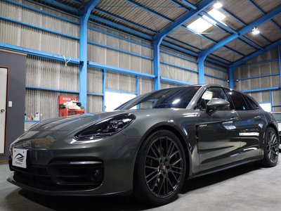 PORSCHE PANAMERA - 1