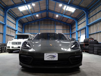PORSCHE PANAMERA - 3